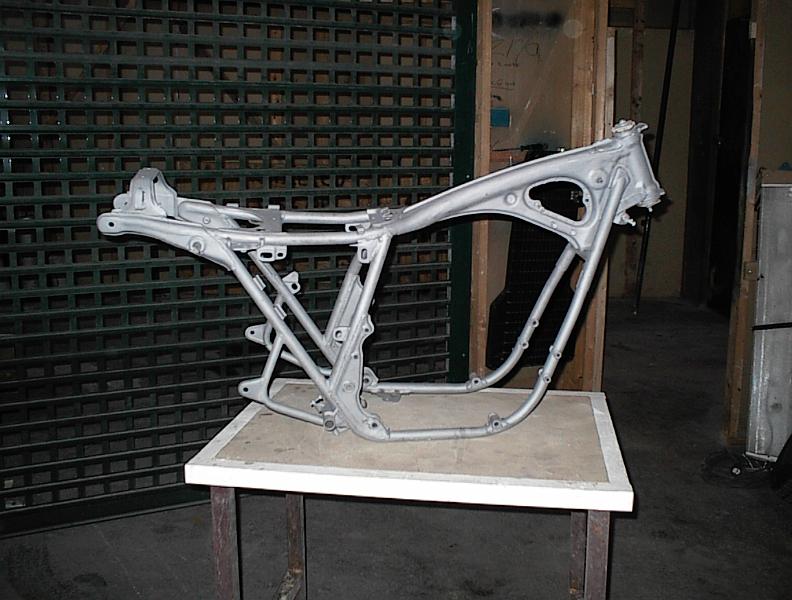 024-Honda_Blastrad_Ram.jpg - Ramen blästrad