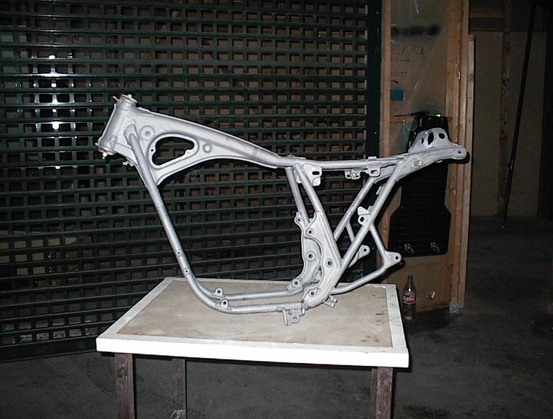 026-Honda_Blastrad_Ram.jpg - Ramen blästrad
